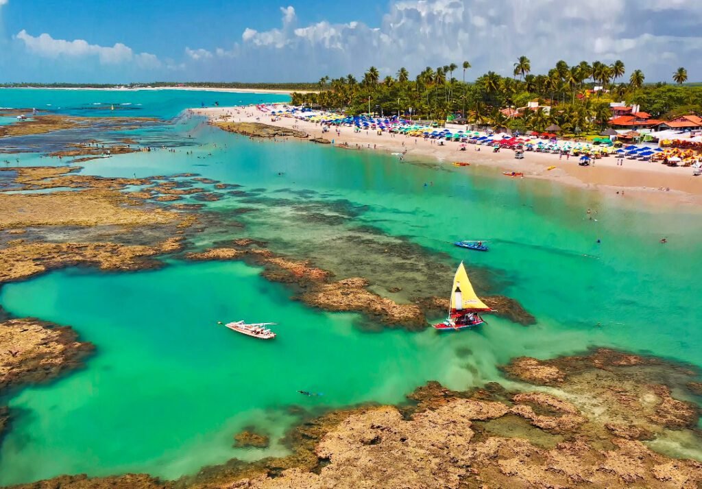 porto de galinhas vista de cima das suas piscinas naturais